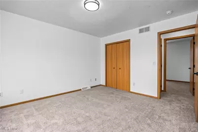 132 Warden Avenue, Elyria, OH 44035 - Photo 23