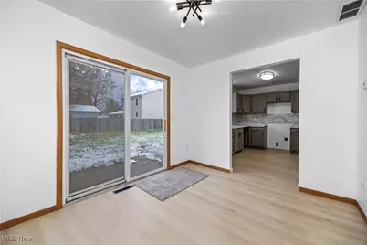 132 Warden Avenue, Elyria, OH 44035 - Photo 7