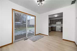 132 Warden Ave, Elyria, OH 44035 - Photo 7