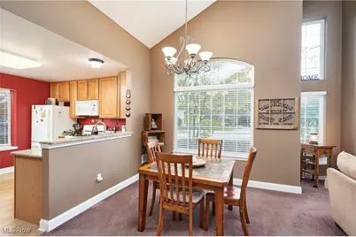 108 Furnace Run Drive, Akron, OH 44307 - Photo 7