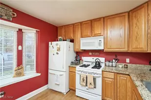 108 Furnace Run Dr, Akron, OH 44307 - Photo 9