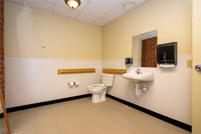 160 S Columbus Avenue, Wooster, OH 44691 - Photo 11