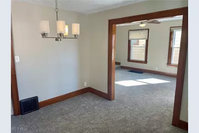 303 Iowa Avenue, Lorain, OH 44052 - Photo 7