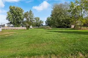 890 Green Side Ave SW, North Lawrence, OH 44666 - Photo 21