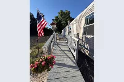 24 W Philadelphia, Youngstown, OH 44507 - Photo 3