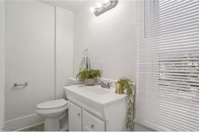 2226 26th Street SW, Akron, OH 44314 - Photo 17