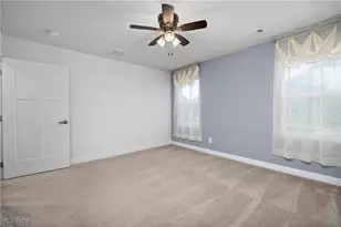 320 Pebble Creek Ct, Amherst, OH 44001 - Photo 19