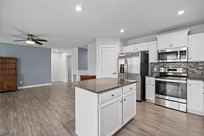 320 Pebble Creek Court, Amherst, OH 44001 - Photo 11