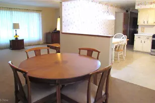 4805 Maple Hill Dr, Green Hills, OH 44131 - Photo 13