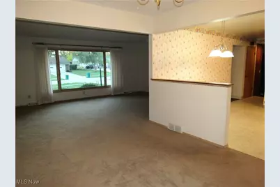 4805 Maple Hill Drive, Green Hills, OH 44131 - Photo 7