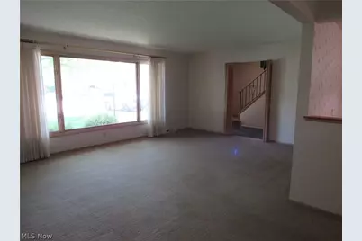 4805 Maple Hill Drive, Green Hills, OH 44131 - Photo 9