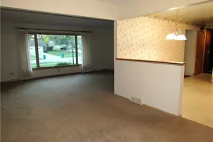 4805 Maple Hill Dr, Green Hills, OH 44131 - Photo 9