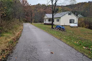 98 Trace Rd, Newton, WV 25266 - Photo 3