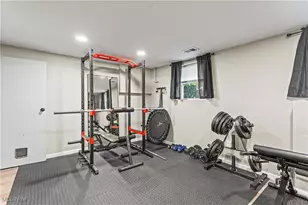 1029 Karen Dr, Akron, OH 44313 - Photo 29