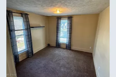 197 W State Street, Barberton, OH 44203 - Photo 17