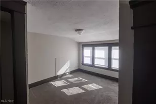 15901 Pythias Ave, Loveland, OH 44110 - Photo 23