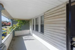 15901 Pythias Ave, Loveland, OH 44110 - Photo 5