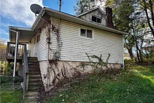 44291 Main St, St Clairsville, OH 43950 - Photo 3