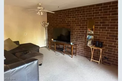 2069 Penguin Avenue, Akron, OH 44319 - Photo 7