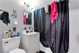 7407 Camden Ave, Loveland, OH 44102 - Photo 19