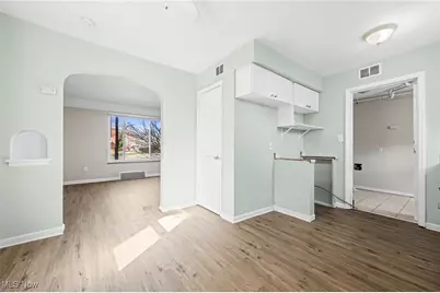 21000 Priday Avenue, Euclid, OH 44123 - Photo 9