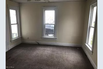 433 S 7th Street, Coshocton, OH 43812 - Photo 3