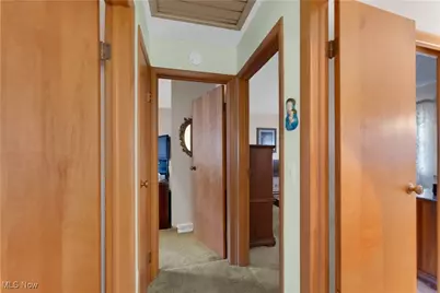 6768 Colleen Drive, Youngstown, OH 44512 - Photo 15