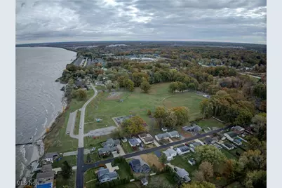 212 Claremont Road, Vermilion, OH 44089 - Photo 35