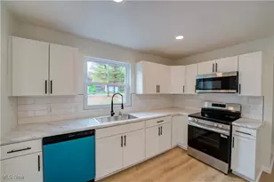 212 Claremont Rd, Vermilion, OH 44089 - Photo 13