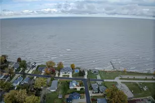 212 Claremont Rd, Vermilion, OH 44089 - Photo 3