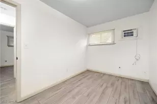 931 East Dr, Sheffield Lake, OH 44054 - Photo 17