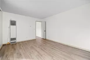 931 East Dr, Sheffield Lake, OH 44054 - Photo 35