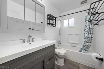 931 East Drive, Sheffield Lake, OH 44054 - Photo 9