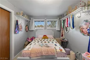 2084 Hazel St NE, Hartville, OH 44632 - Photo 17