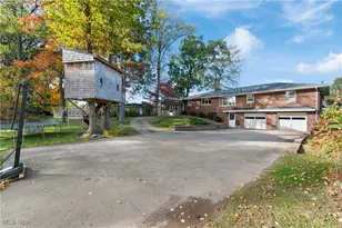 2084 Hazel St NE, Hartville, OH 44632 - Photo 27