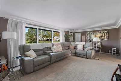 2084 Hazel Street NE, Hartville, OH 44632 - Photo 7