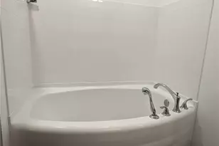 13807 Equestrian Dr, Burton, OH 44021 - Photo 31