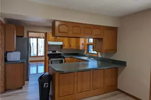 13807 Equestrian Dr, Burton, OH 44021 - Photo 9