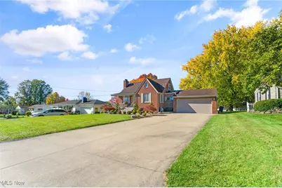 576 Breetz Drive, Campbell, OH 44405 - Photo 35