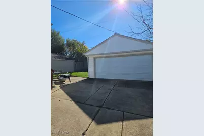 13616 Oakview Boulevard, Loveland, OH 44125 - Photo 5