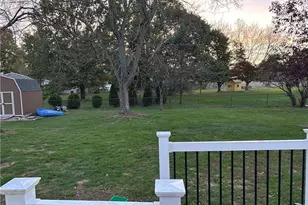 1224 Goshen Ave SE, New Philadelphia, OH 44663 - Photo 7