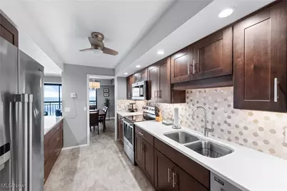 12550 Lake Avenue #1512, Oakwood, OH 44107 - Photo 11