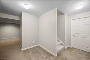 4900 Salton Dr, Brunswick, OH 44212 - Photo 37