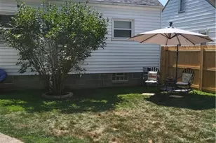 25401 Farringdon Ave, Euclid, OH 44132 - Photo 25