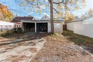 2035 Chesterland Ave, Oakwood, OH 44107 - Photo 41