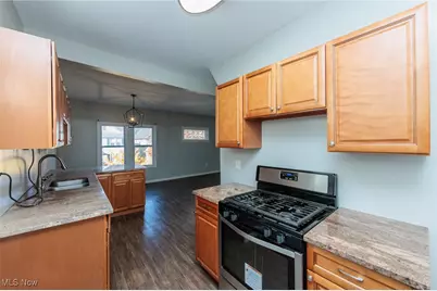 2035 Chesterland Avenue, Oakwood, OH 44107 - Photo 25