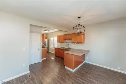 2035 Chesterland Avenue, Oakwood, OH 44107 - Photo 13