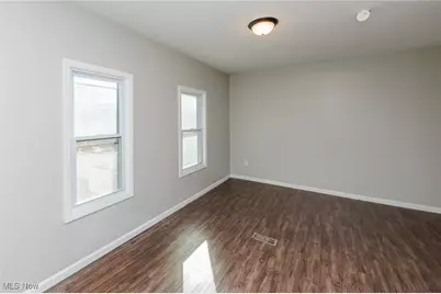 2035 Chesterland Avenue, Oakwood, OH 44107 - Photo 29