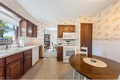 630 Treadway Boulevard, Sheffield Lake, OH 44054 - Photo 19