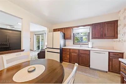 630 Treadway Boulevard, Sheffield Lake, OH 44054 - Photo 21